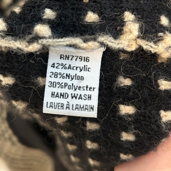 Black and Cream V-Neck Sweater Vest - Picture 6 of 6